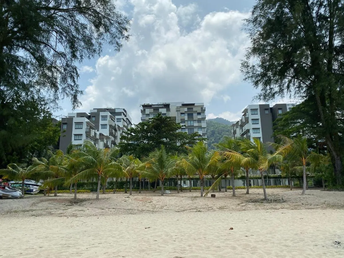 By The Sea @ Luxury Suites, Batu Ferringhi