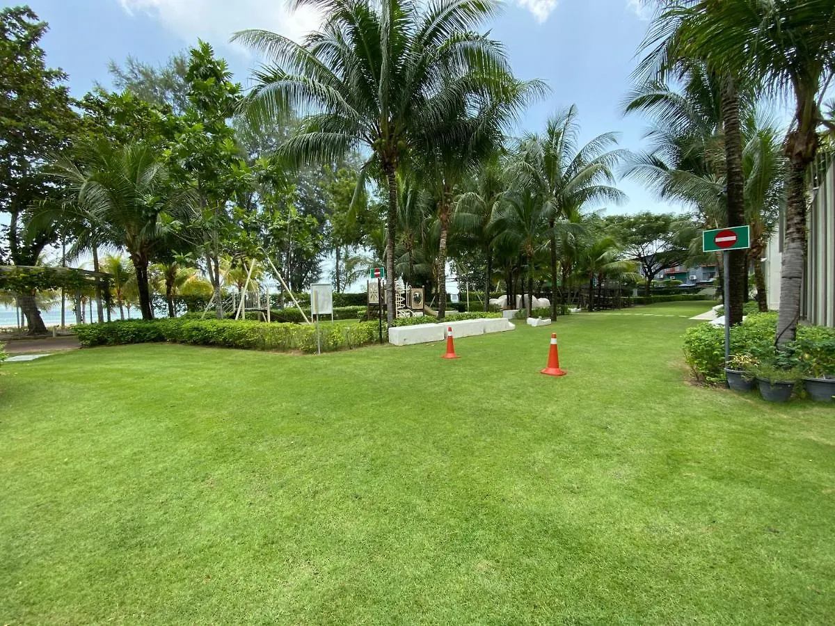 Apartamento By The Sea @ Luxury Suites, Batu Ferringhi