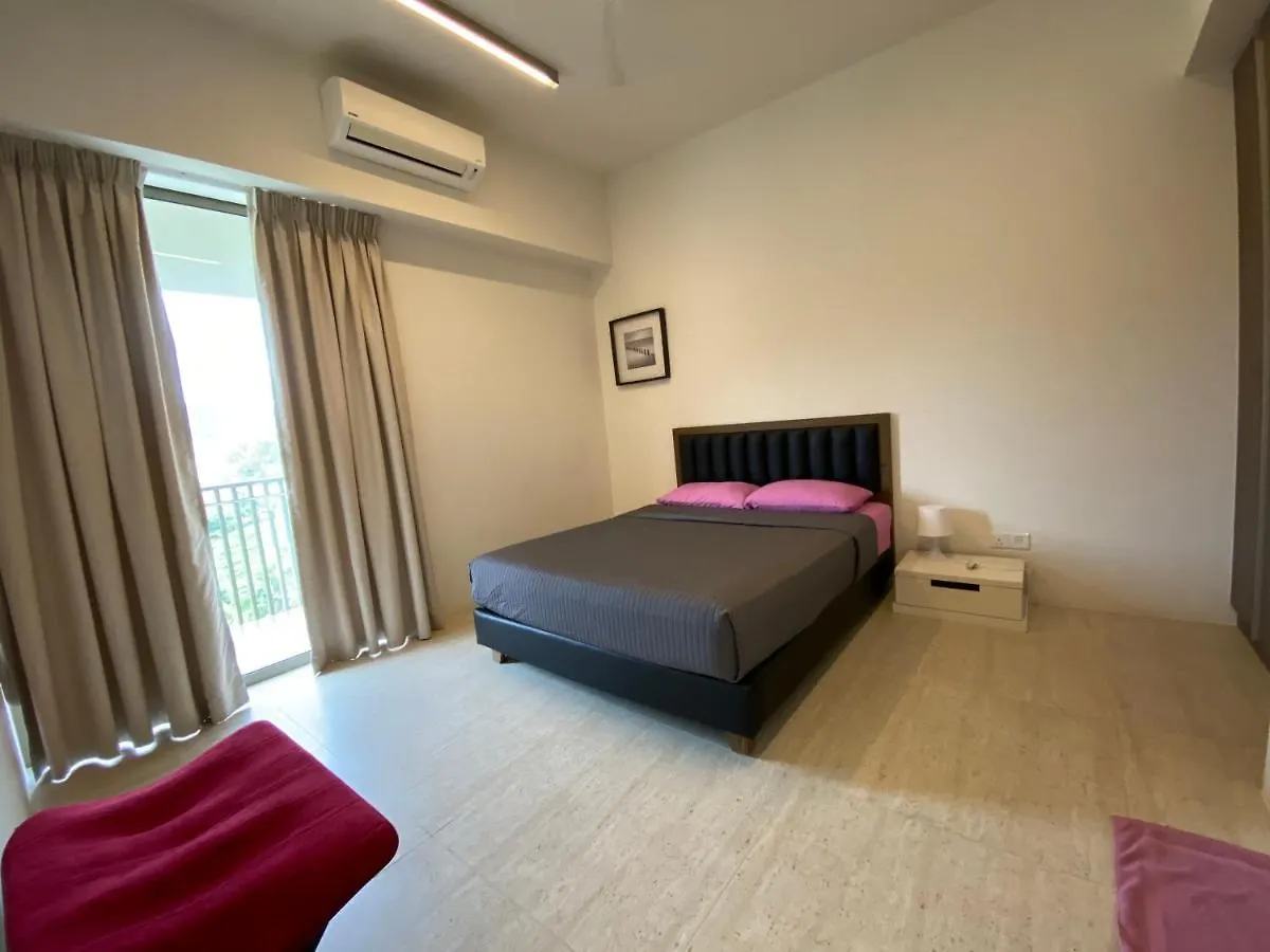 By The Sea @ Luxury Suites, Batu Ferringhi Apartamento