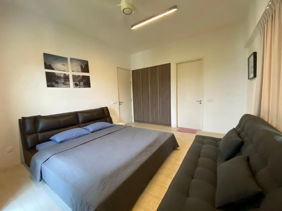 By The Sea @ Luxury Suites, Batu Ferringhi Apartamento